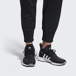 Adidas Swift Run Barrier Férfi Originals Cipő - Fekete [D72073]